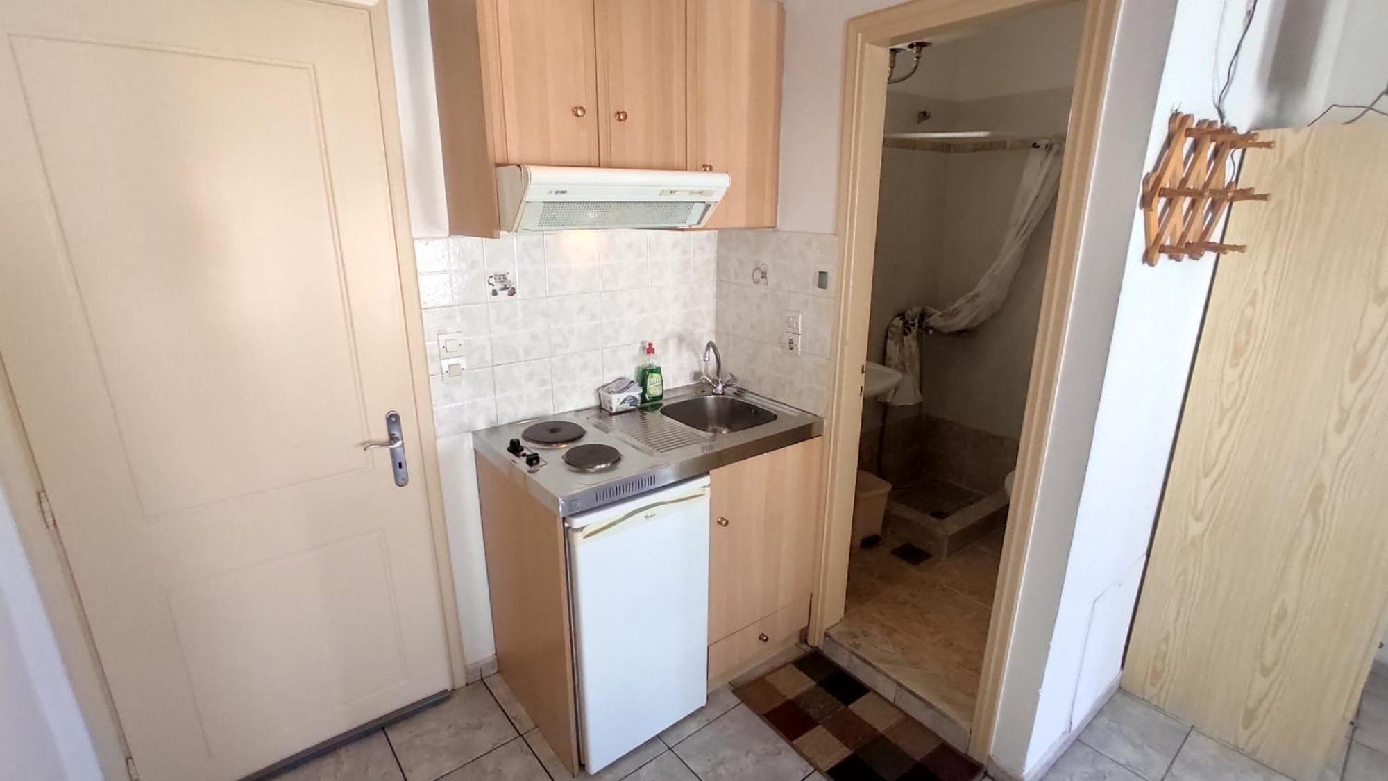 Angelos Apartment