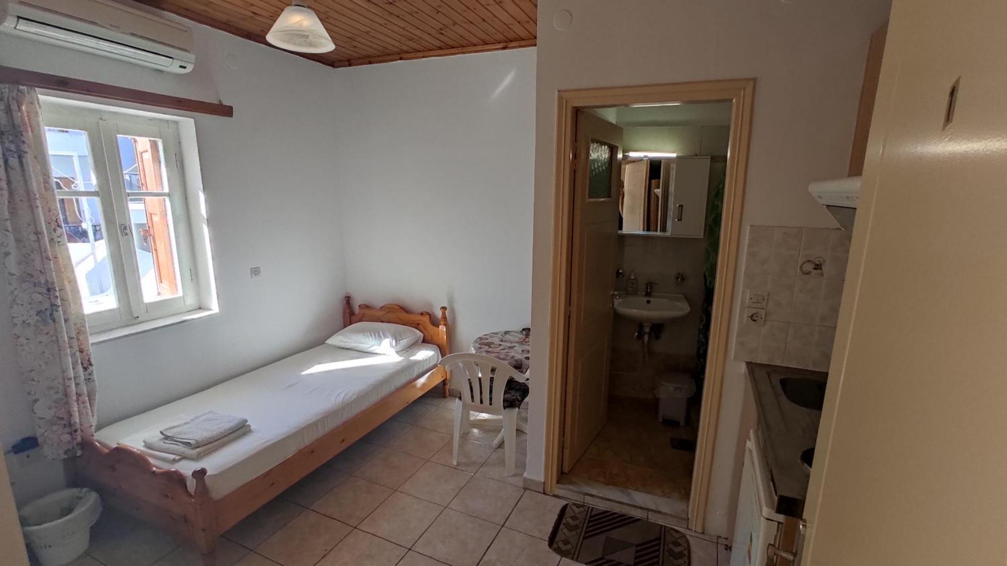 Angelos Apartment