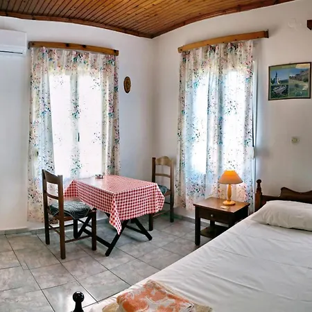 Angelos Rooms Mytilene Exterior photo