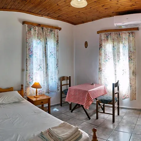 Angelos Rooms Mytilene Exterior photo
