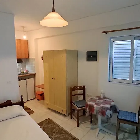 Angelos Rooms Mytilene Exterior photo