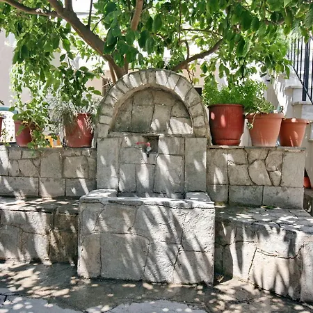 Angelos Rooms Mytilene Exterior photo